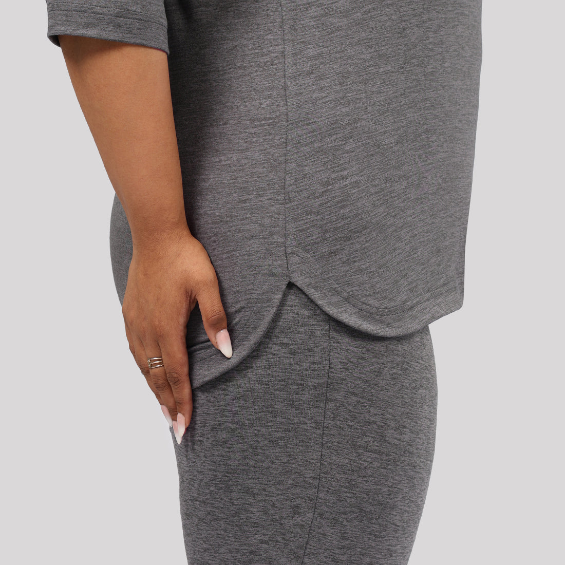 AirMelt ™ Apple Hem Tee | BlissClub at Broadway
