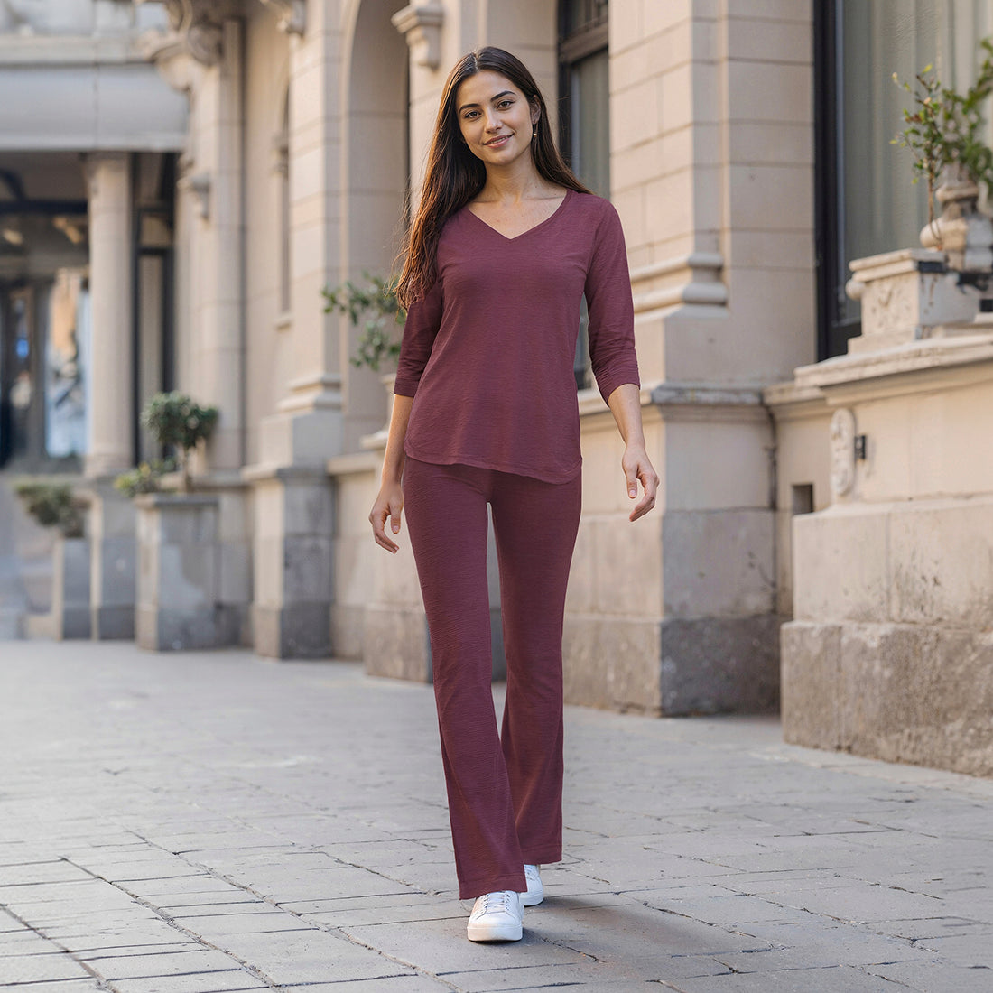 AirMelt ™ Apple Hem Tee | BlissClub at Broadway