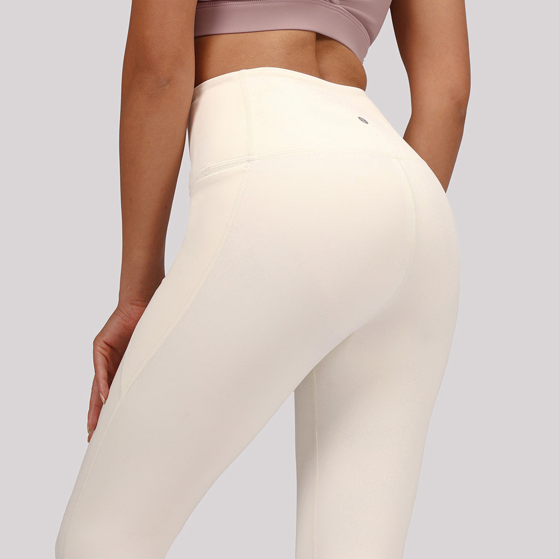 Ultimate Leggings | BlissClub at Broadway