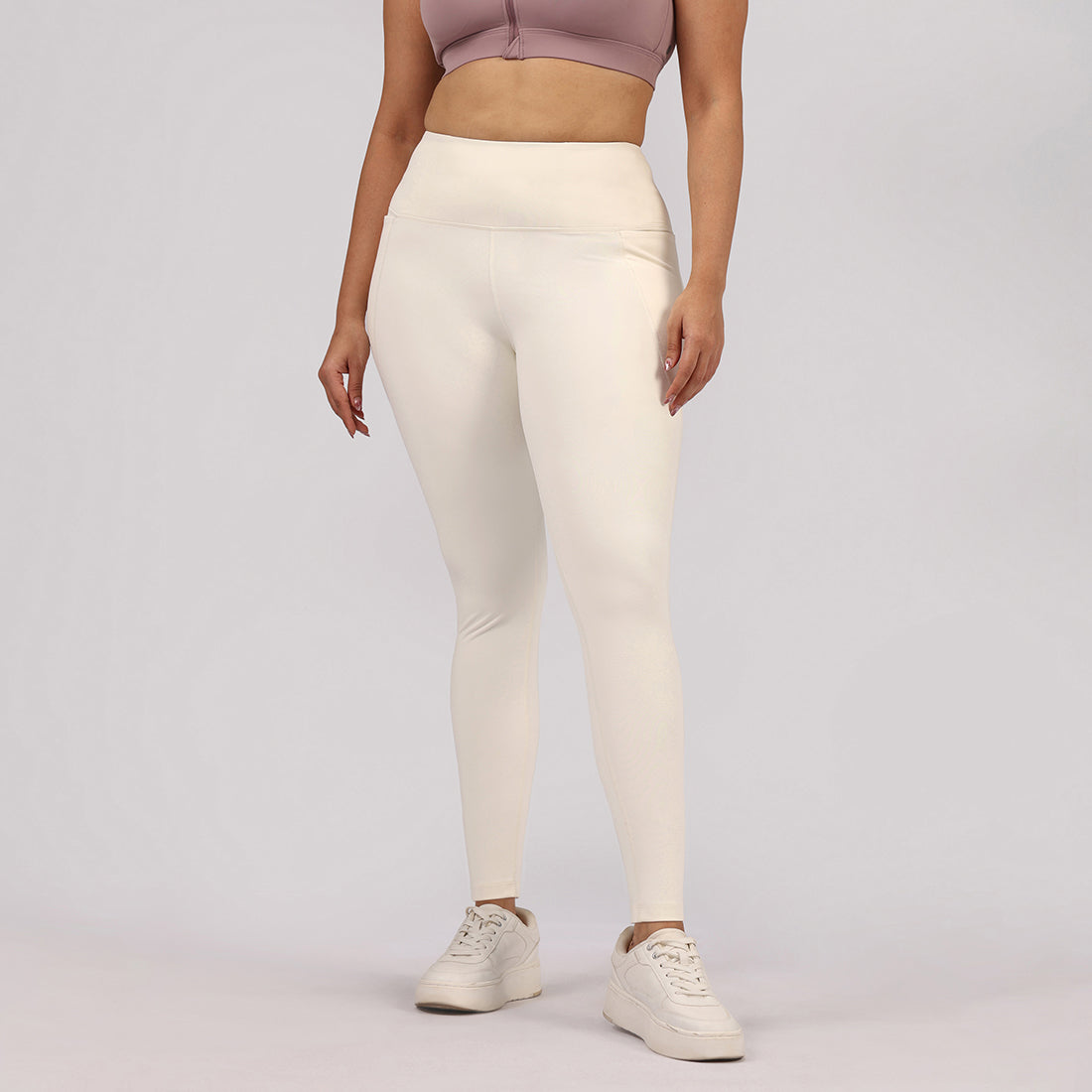Ultimate Leggings | BlissClub at Broadway