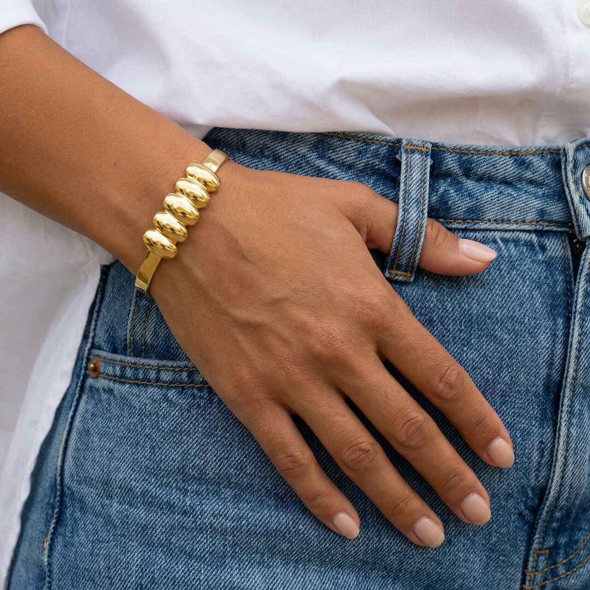 Golden Ribbed kada Bracelet