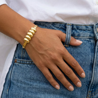 Golden Ribbed kada Bracelet
