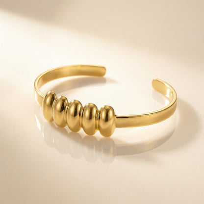 Golden Ribbed kada Bracelet