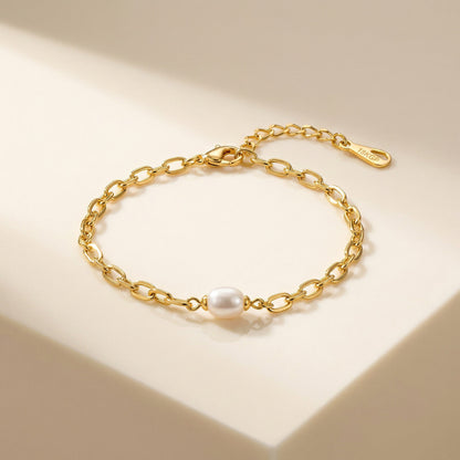 Golden Pearl Centered Chain Bracelet