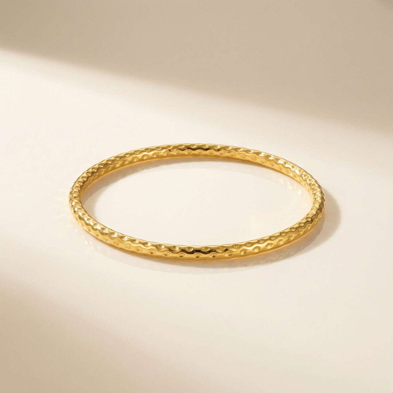 Gold Plated Circle Hammered Bracelet