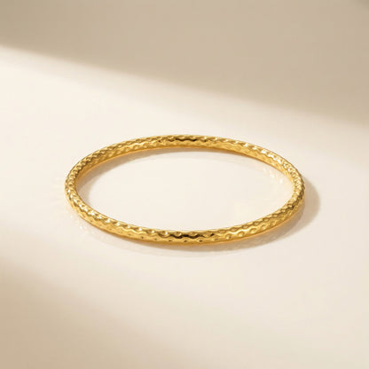 Gold Plated Circle Hammered Bracelet