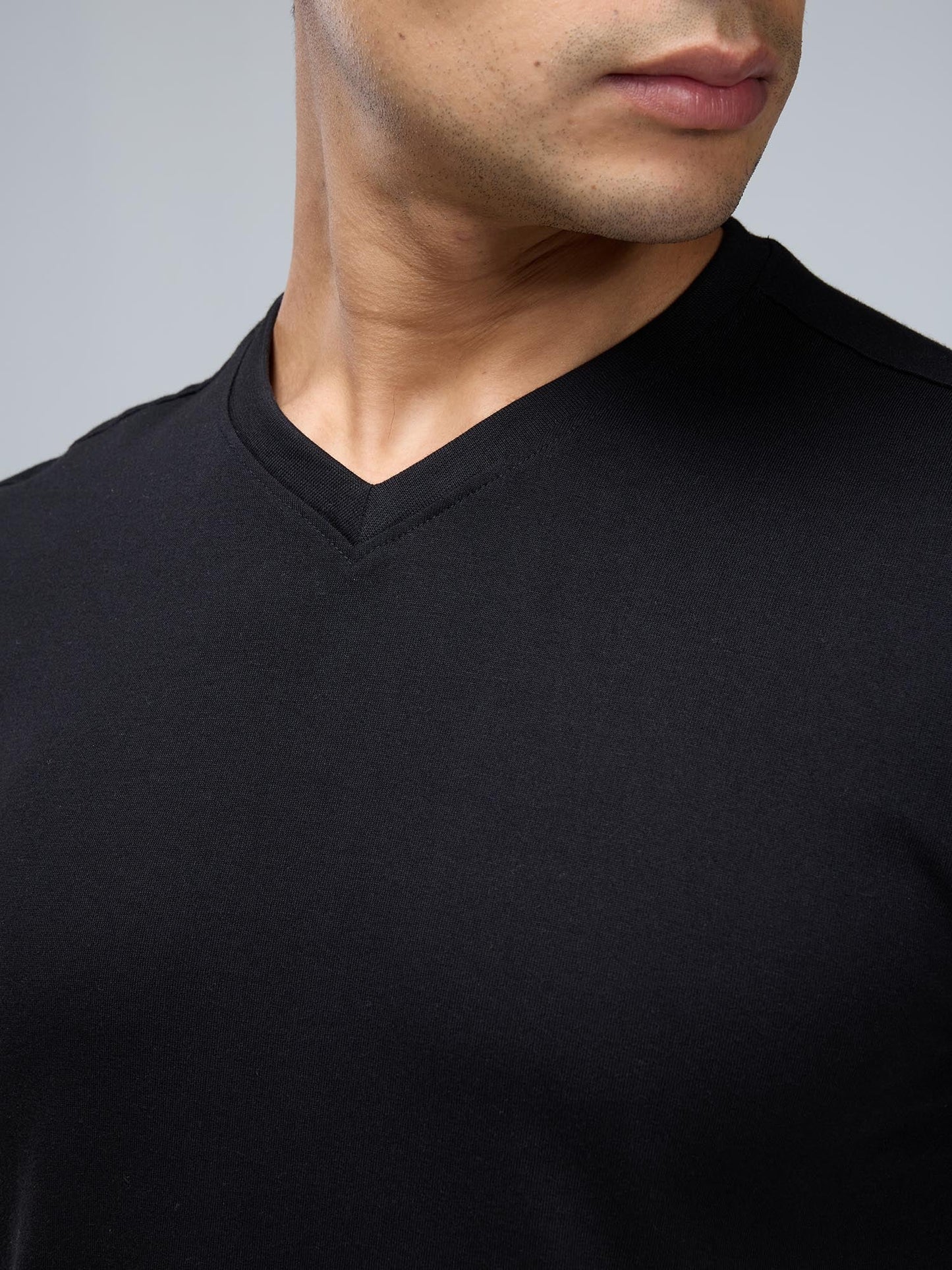 Black Supima V Neck T-shirt - Regular Fit