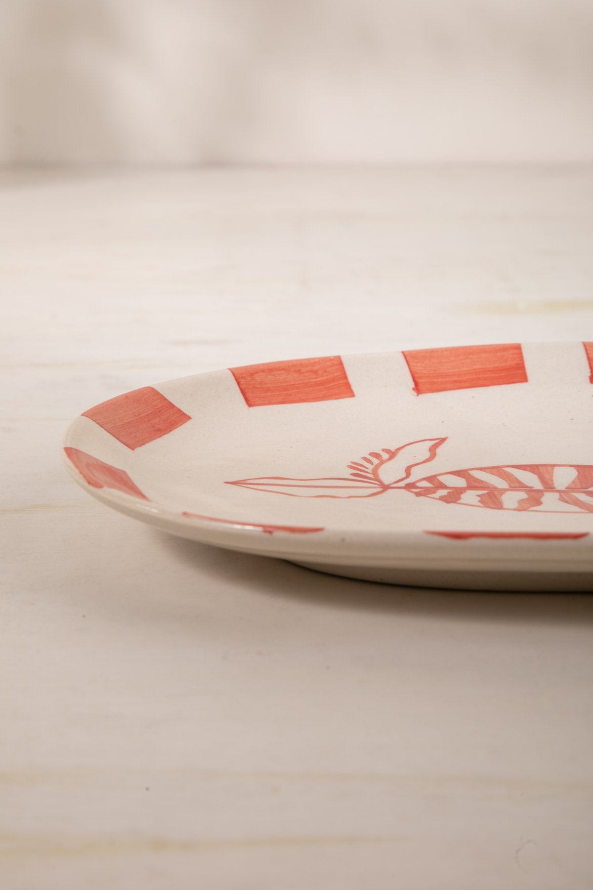 Toddy Palm Ceramic Oval Wall Plate