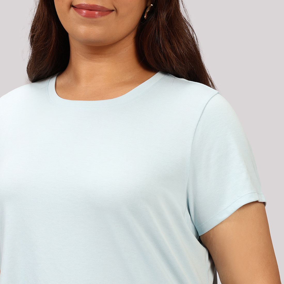 Cotton Pro Curved Hem Tee | BlissClub at Broadway