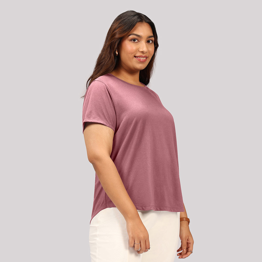 Cotton Pro Curved Hem Tee | BlissClub at Broadway