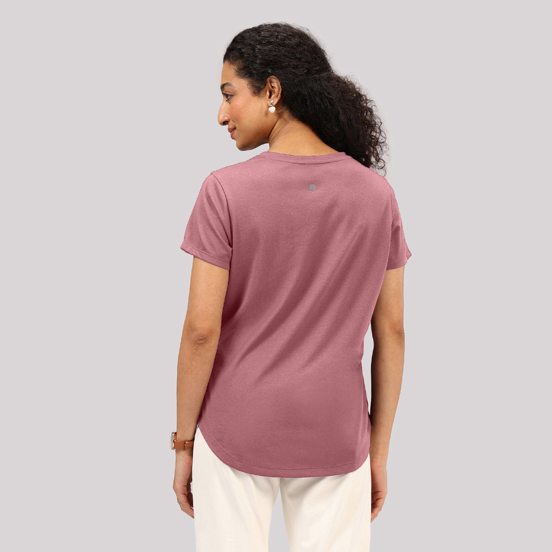 Cotton Pro Curved Hem Tee | BlissClub at Broadway