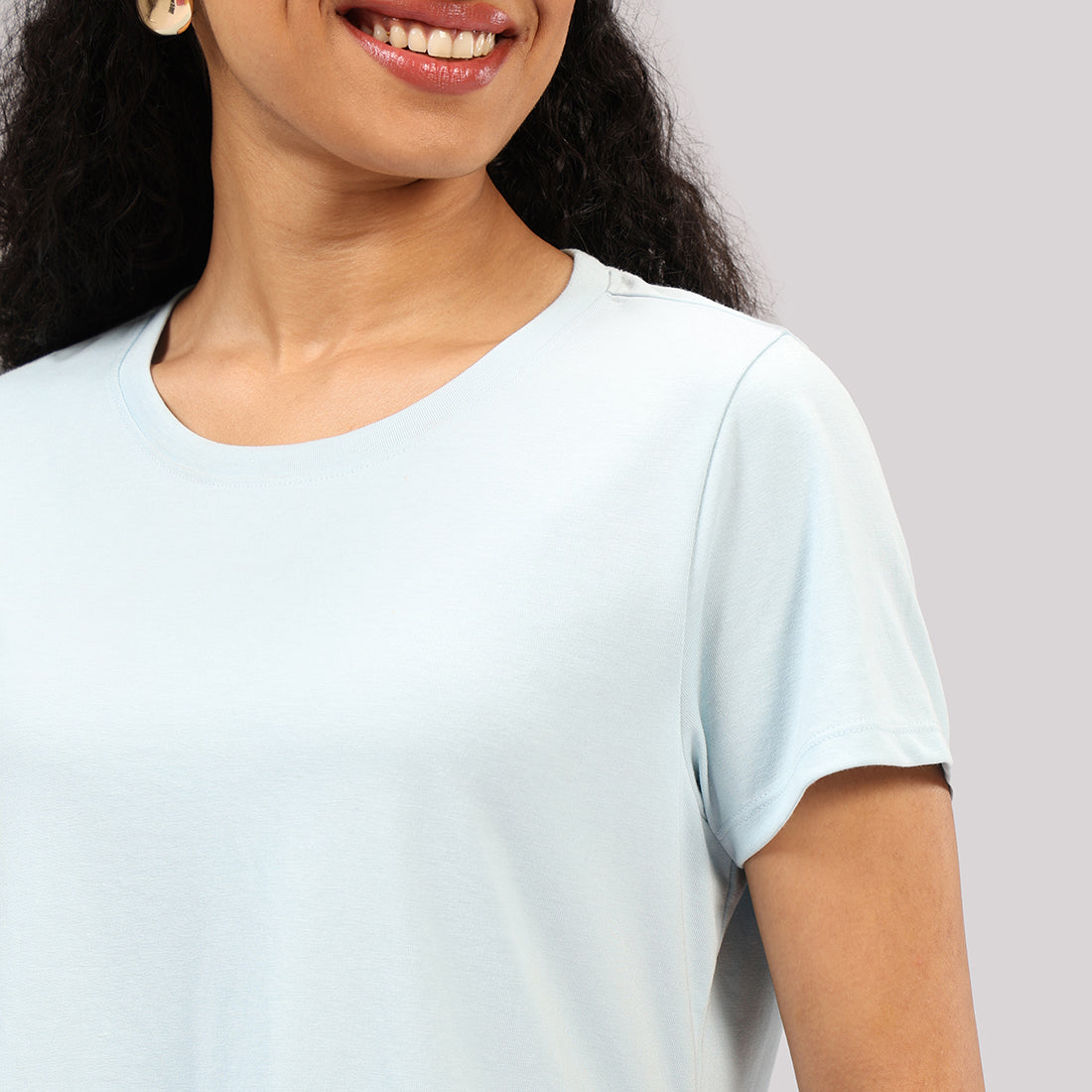 Cotton Pro Curved Hem Tee | BlissClub at Broadway