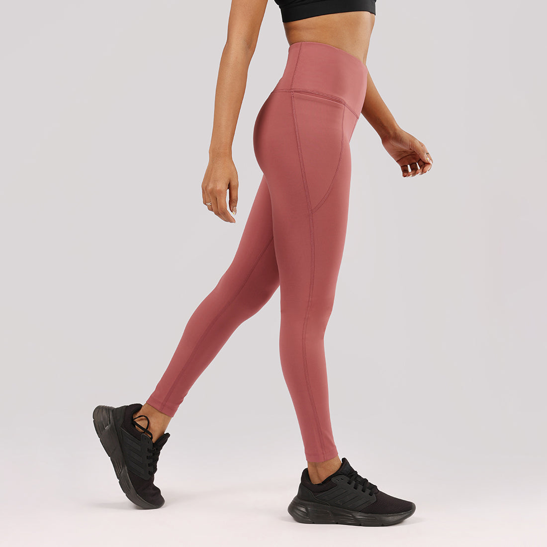 Ultimate Leggings | BlissClub at Broadway