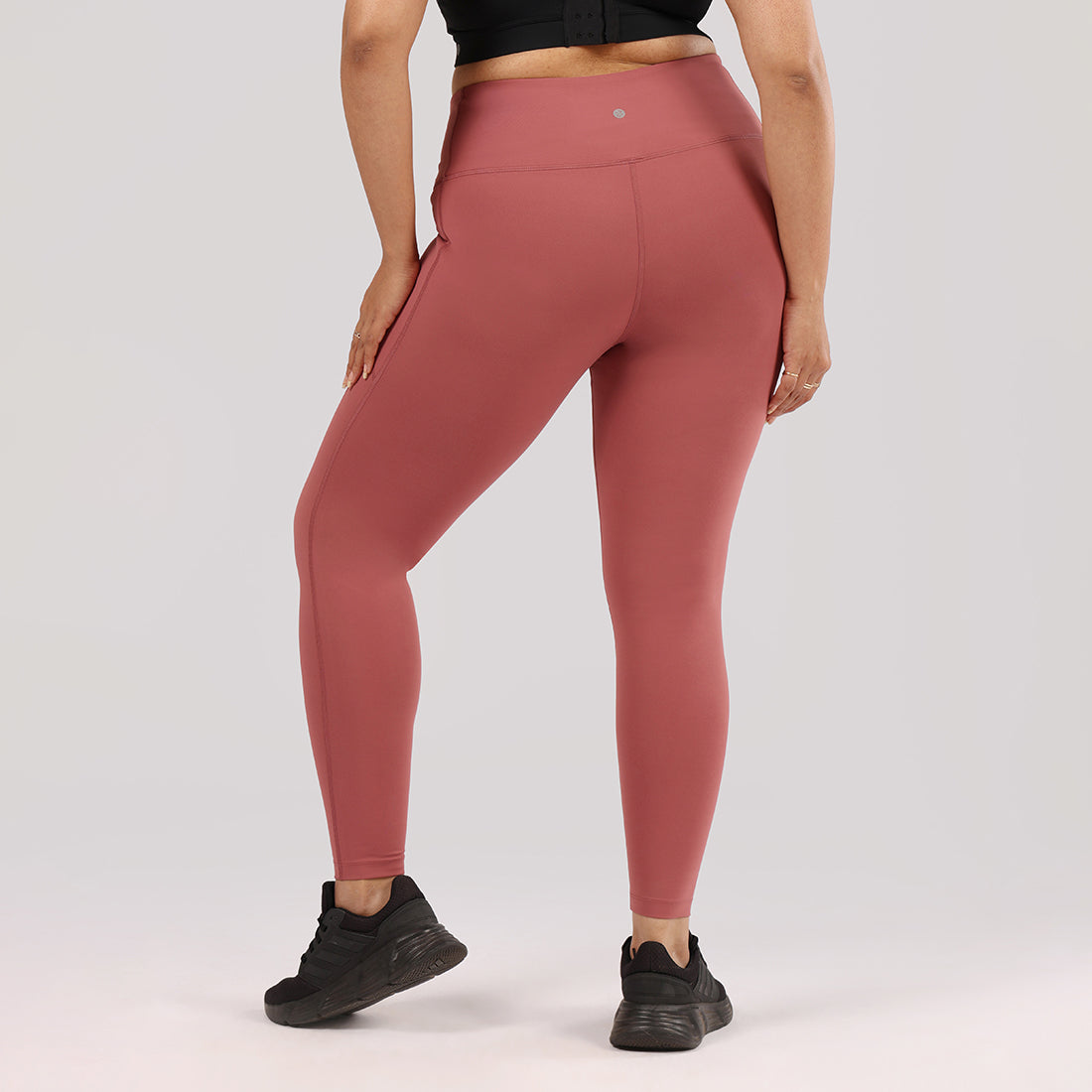 Ultimate Leggings | BlissClub at Broadway