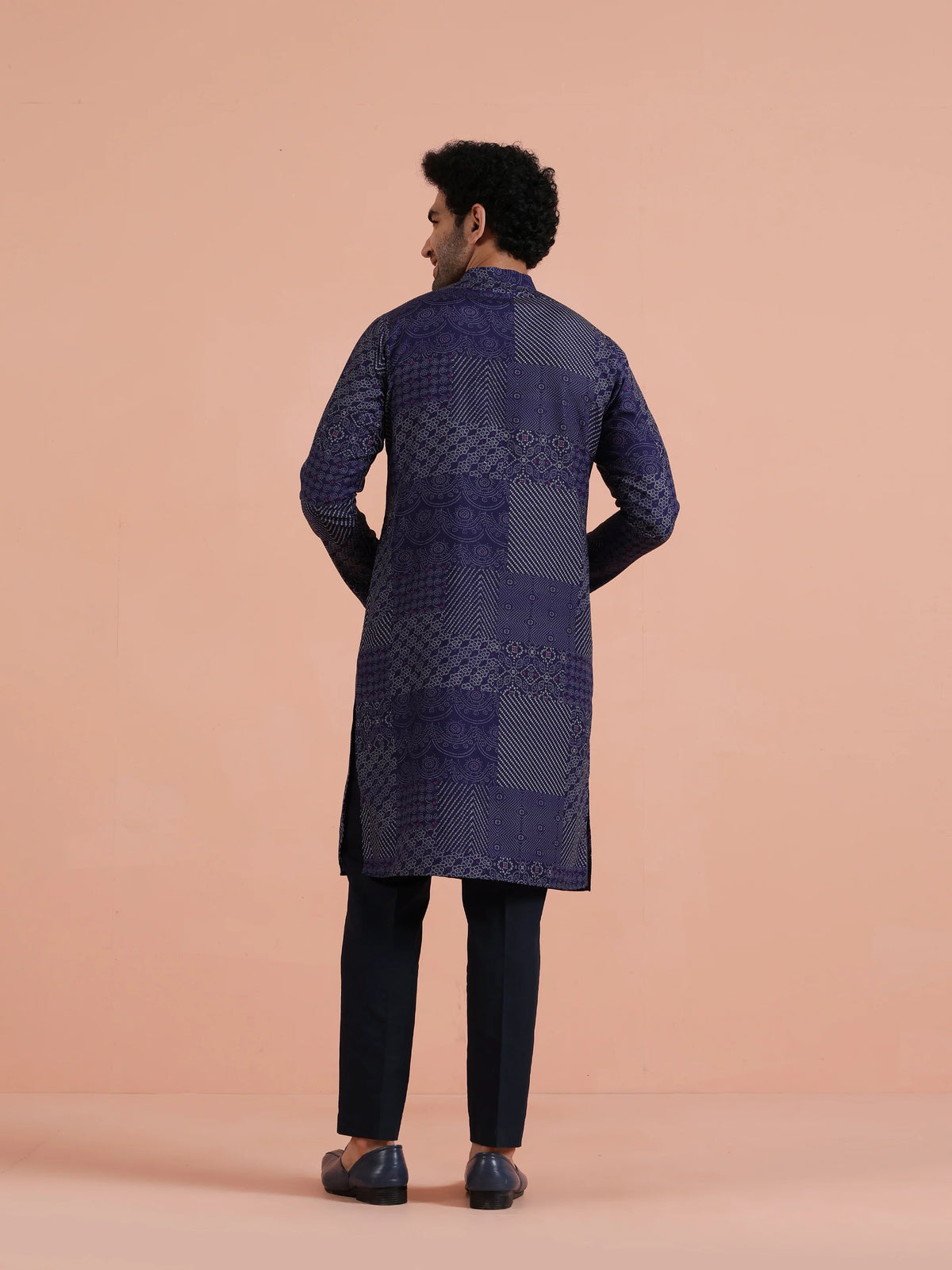 Kisah Men's Ink-Blue Long Kurta