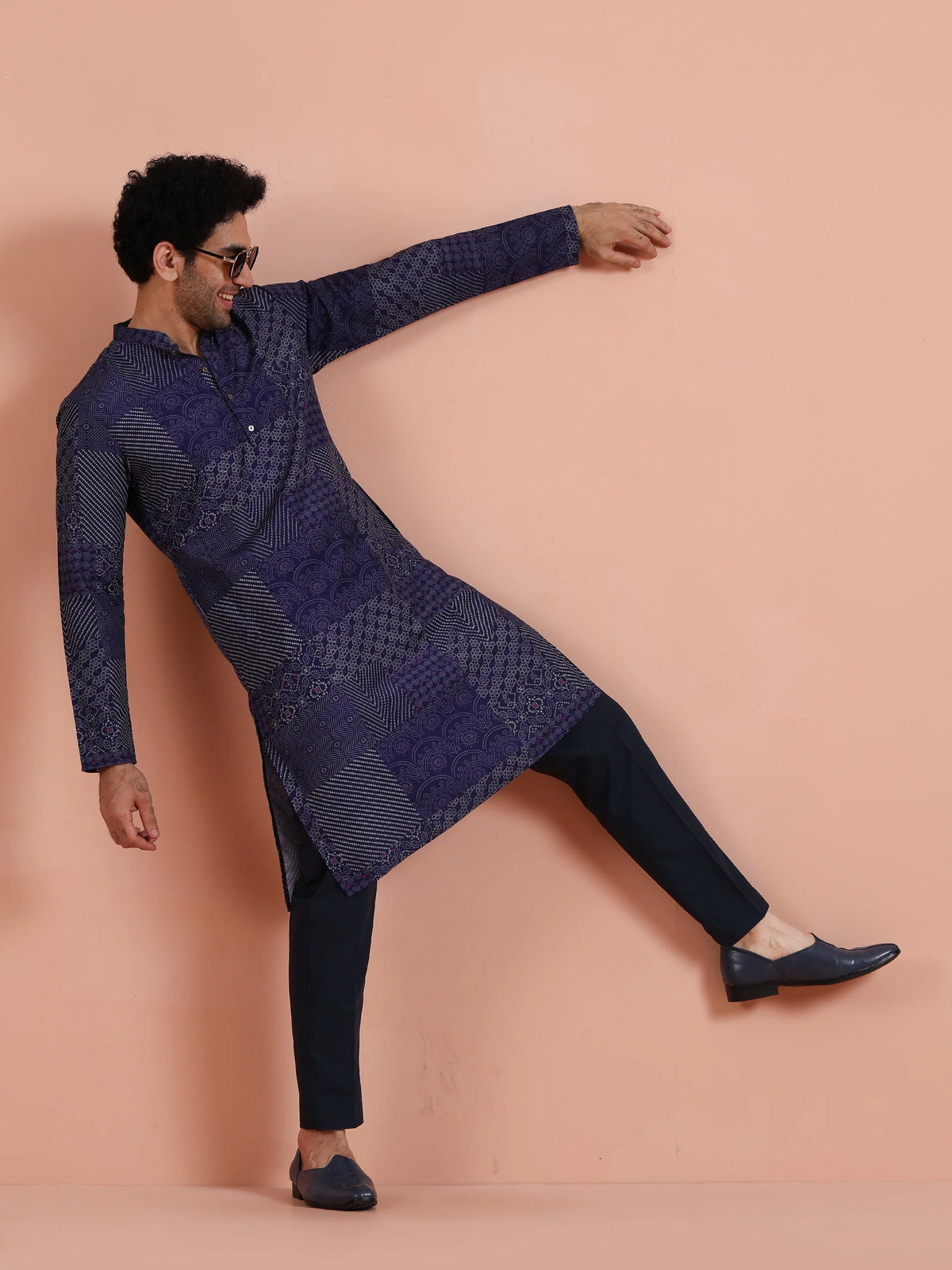 Kisah Men's Ink-Blue Long Kurta