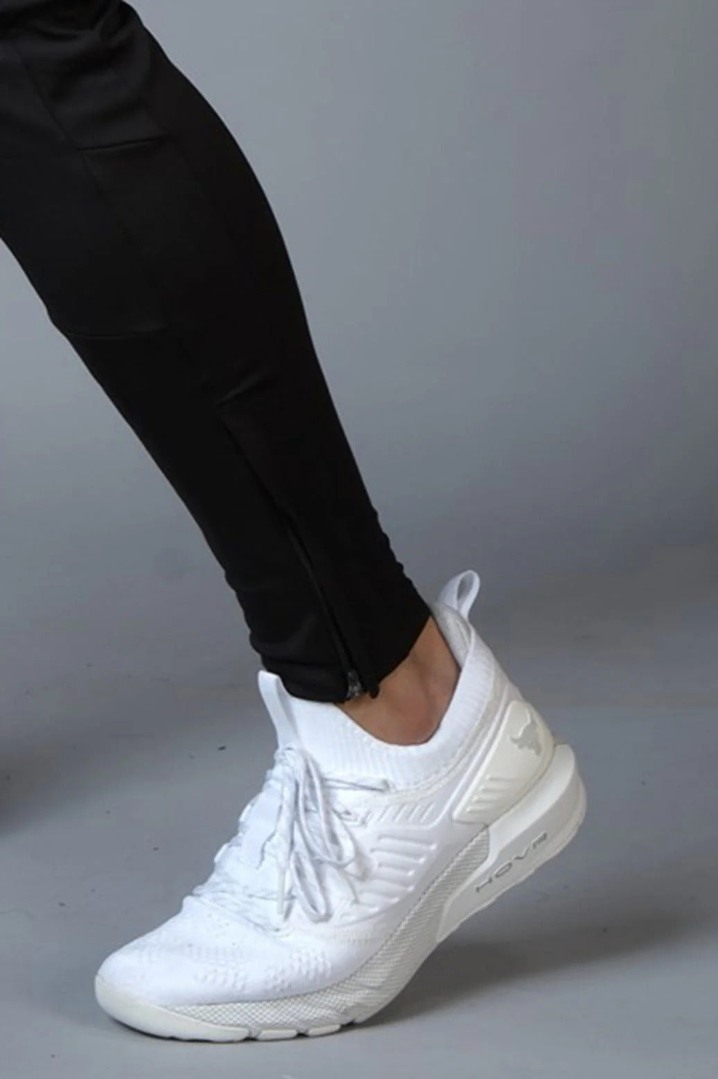 Hybrid Slim Tracks Black | Fuaark at Broadway