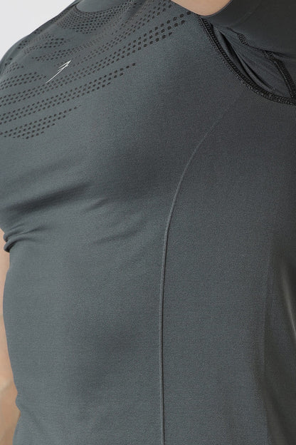 Power Seamless T-shirt Grey/Logo | Fuaark at Broadway
