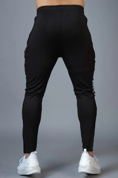Hybrid Slim Tracks Black | Fuaark at Broadway