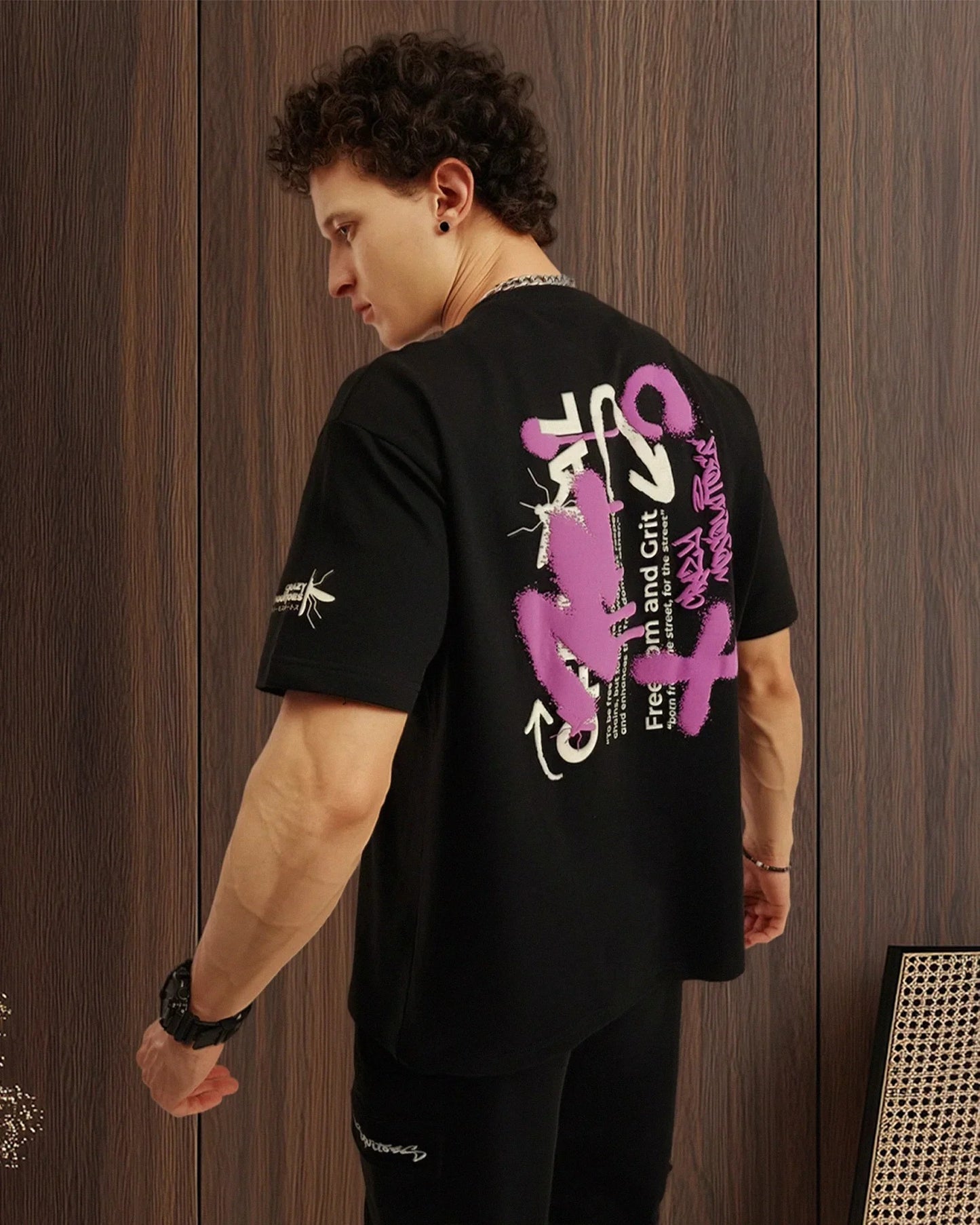 Back Graffti print Drop Shoulder Crew Neck T-Shirt