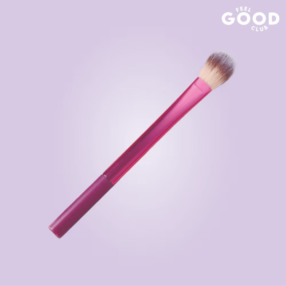 Feel Good Club Highlighter Brush For Liquid Powder & Stick Illuminator Glow Strobe Cream Face Makeup