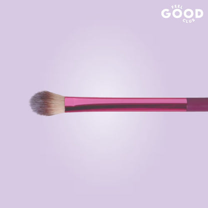 Feel Good Club Highlighter Brush For Liquid Powder & Stick Illuminator Glow Strobe Cream Face Makeup