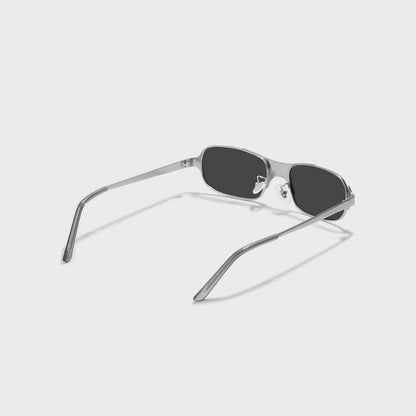 BENEDICT_SILVER_BLACKSUNGLASS