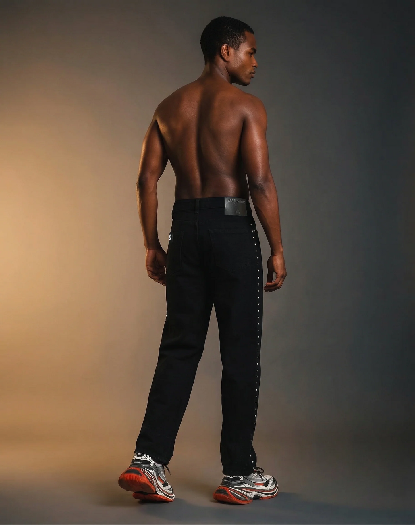 Stud Black