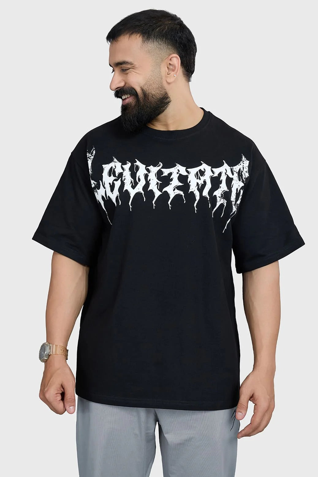 Levitate Oversized T-Shirt Black | Fuaark at Broadway