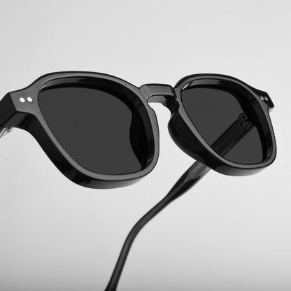 TEHRI_BLACK_SUNGLASS