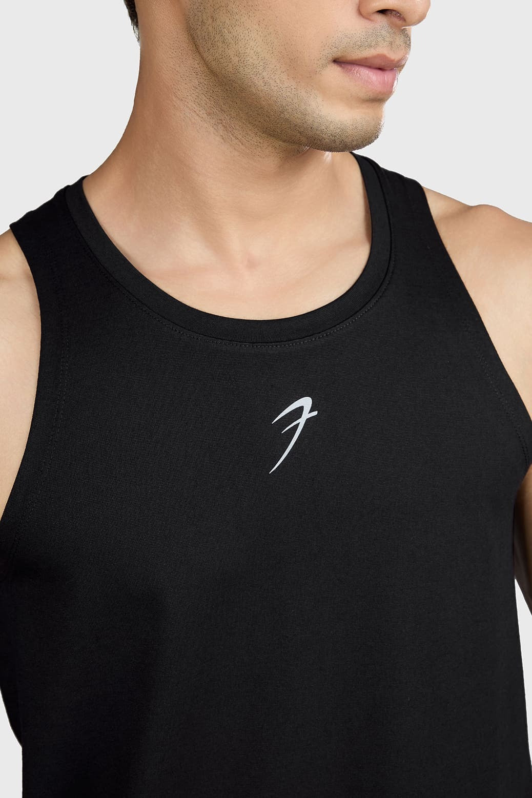 Pulse Running Tank Black | Fuaark at Broadway