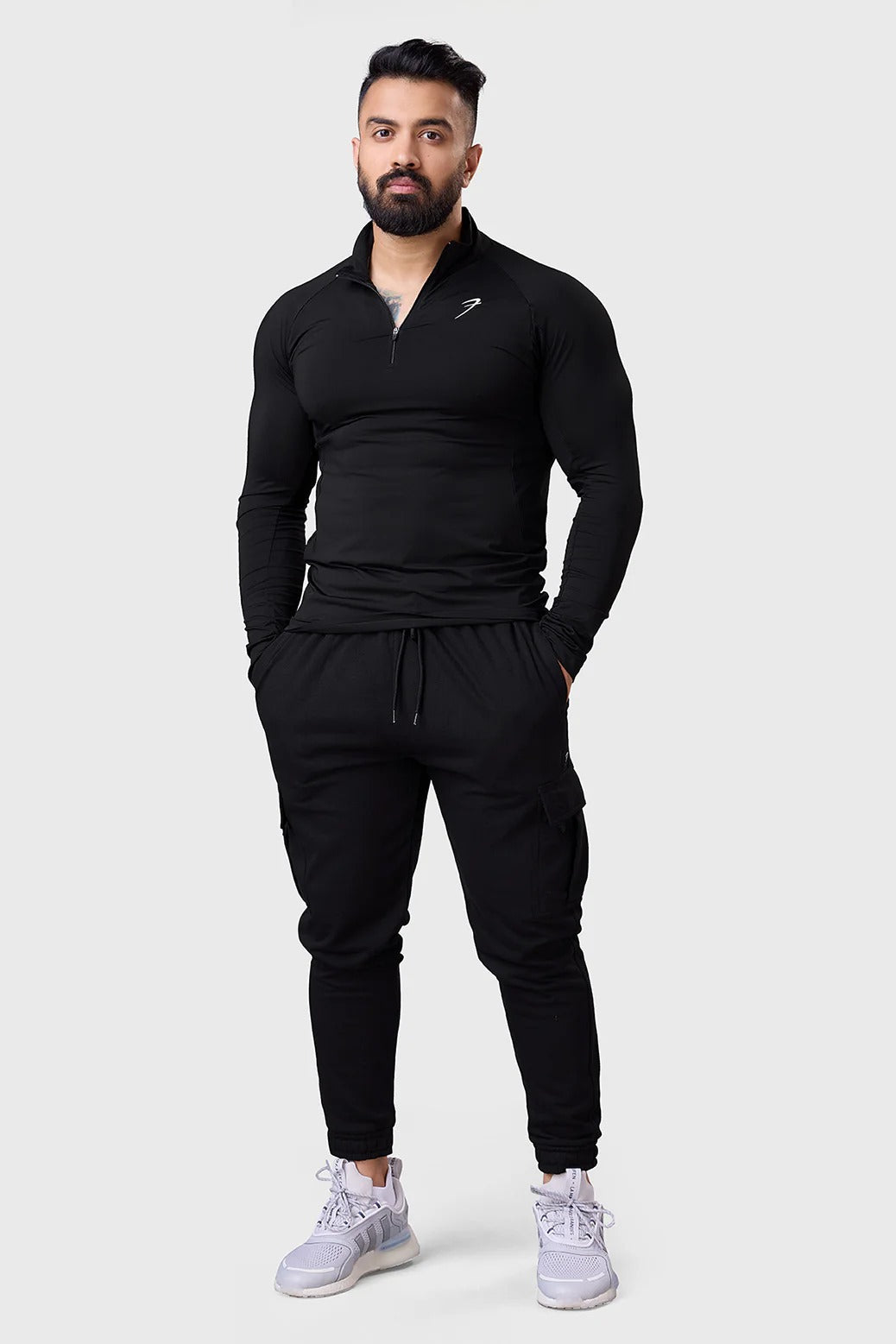 Thrive Pullovers Black | Fuaark at Broadway