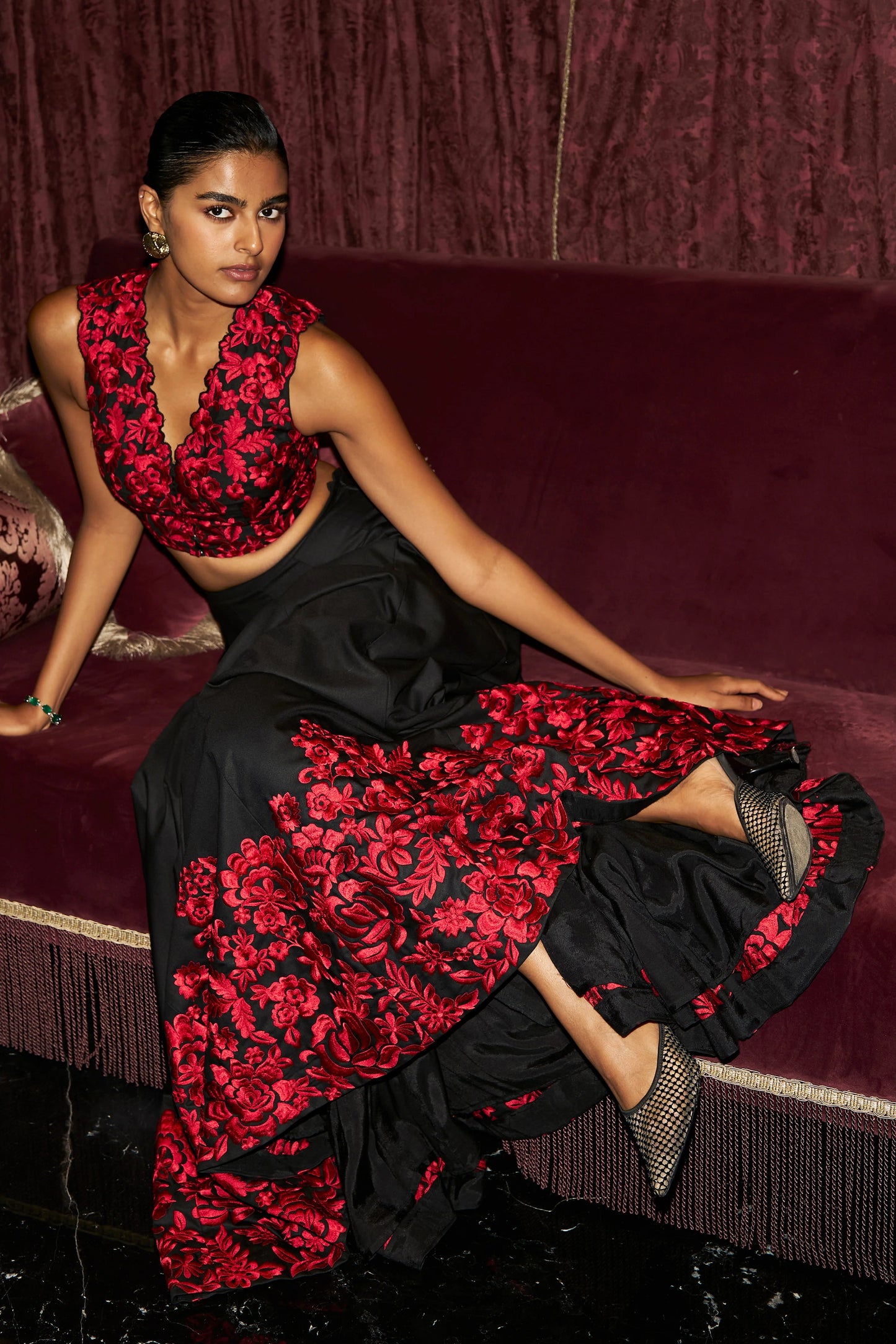 EMBROIDERED HEM FLARED SKIRT