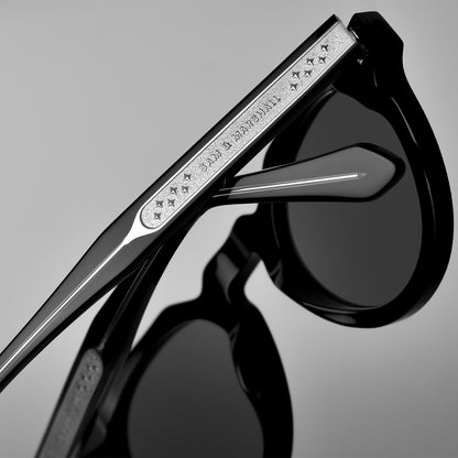 Regor_Black_20365