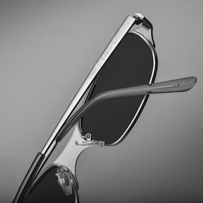 BENEDICT_SILVER_BLACKSUNGLASS