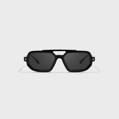 Magnus_Black_20335