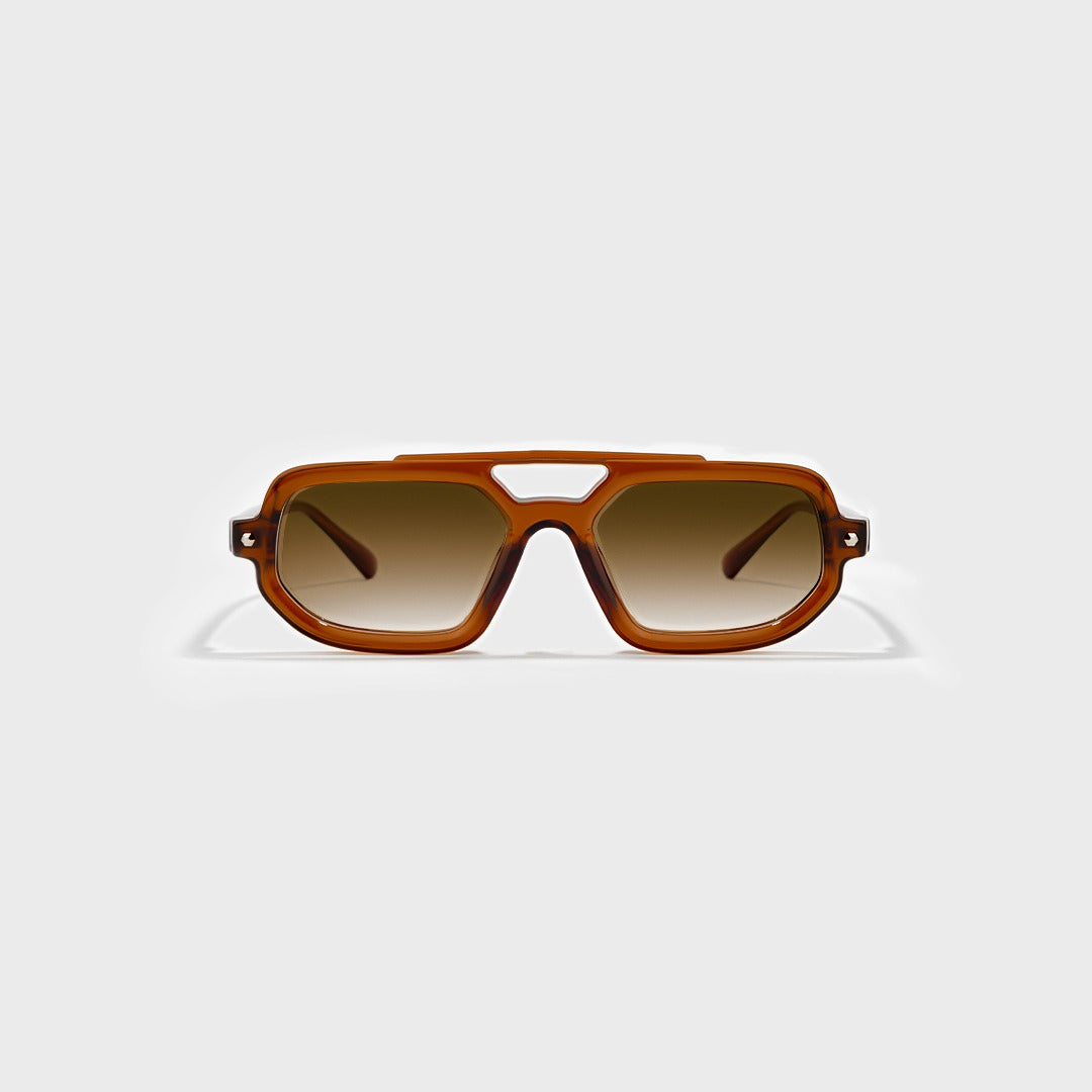 Magnus_Brown_20334