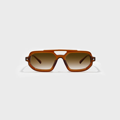 Magnus_Brown_20334