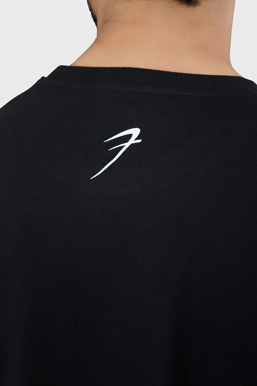 Levitate Oversized T-Shirt Black | Fuaark at Broadway