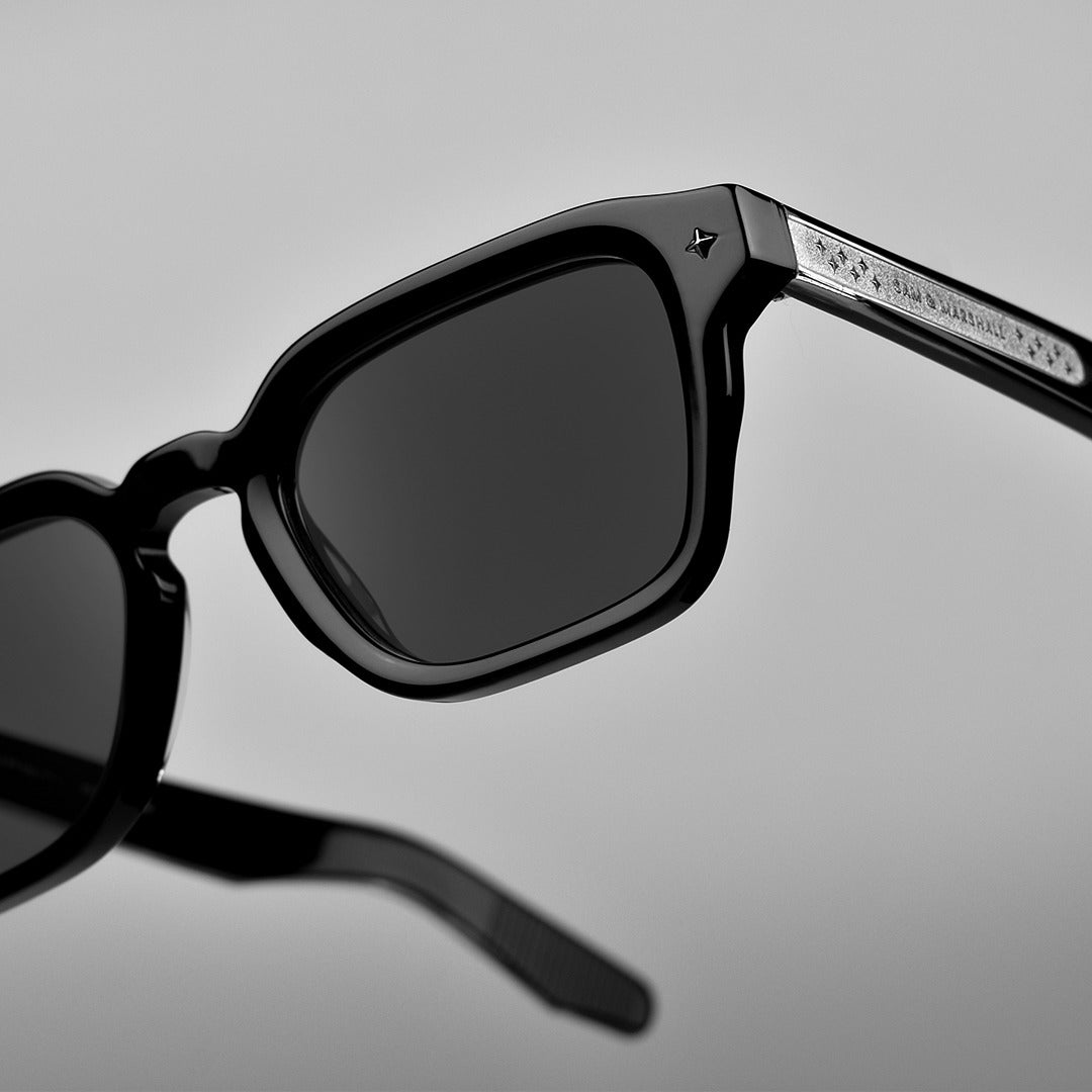 Atria_Black_20360