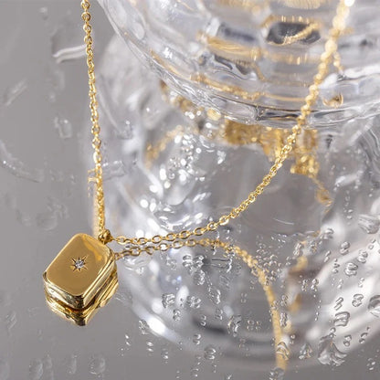18KT Starstruck necklace, Reese
