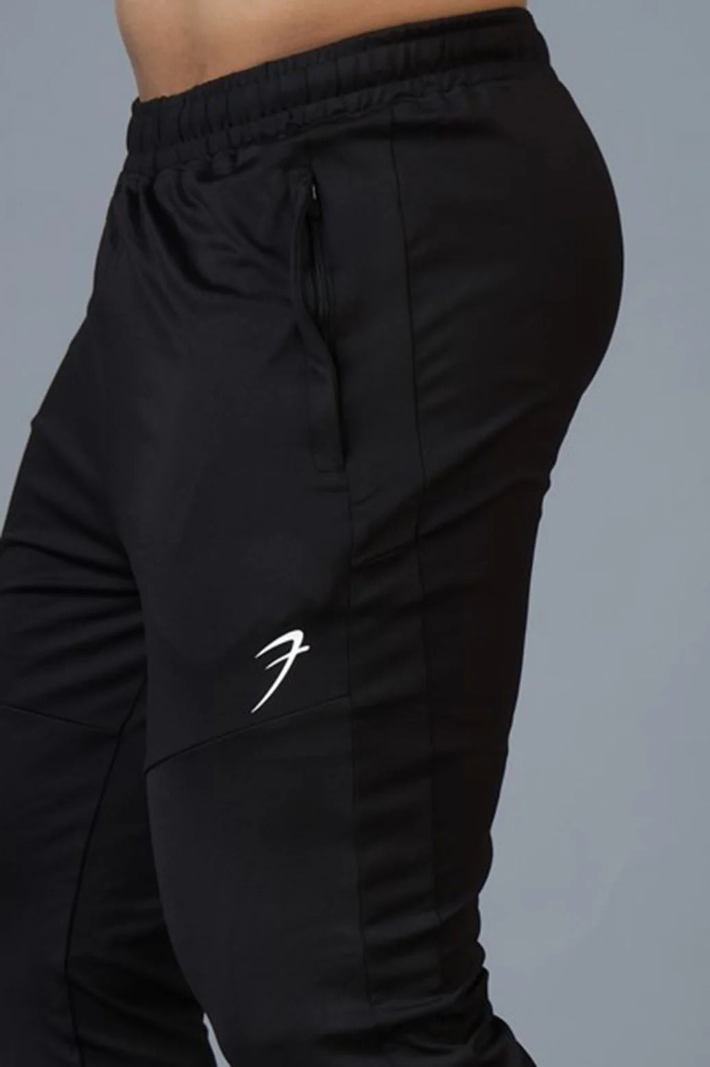 Hybrid Slim Tracks Black | Fuaark at Broadway
