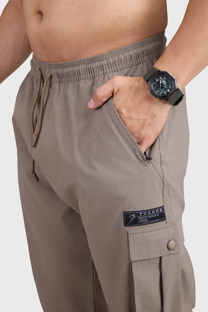 Script Cargo Joggers Brown | Fuaark at Broadway