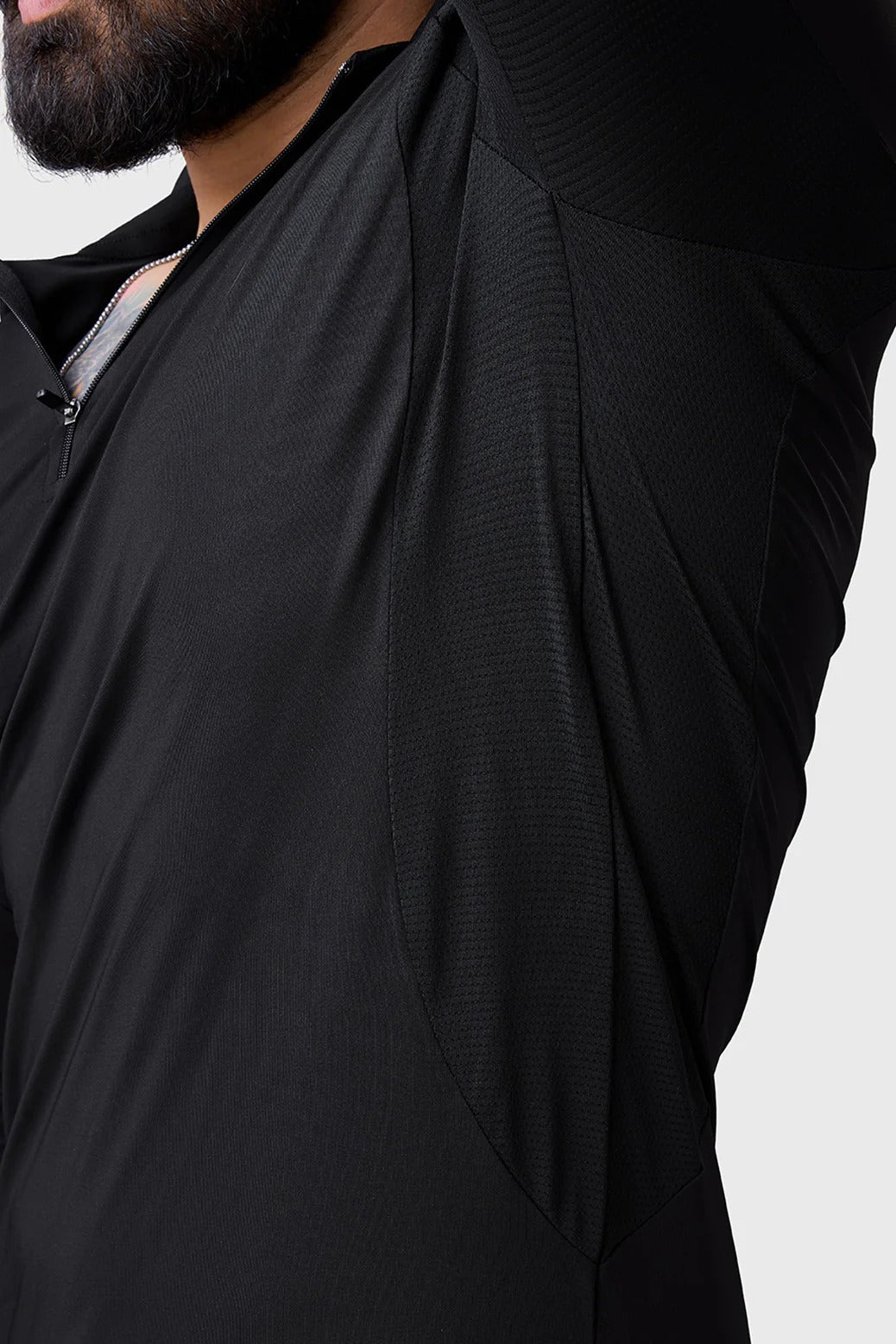 Thrive Pullovers Black | Fuaark at Broadway