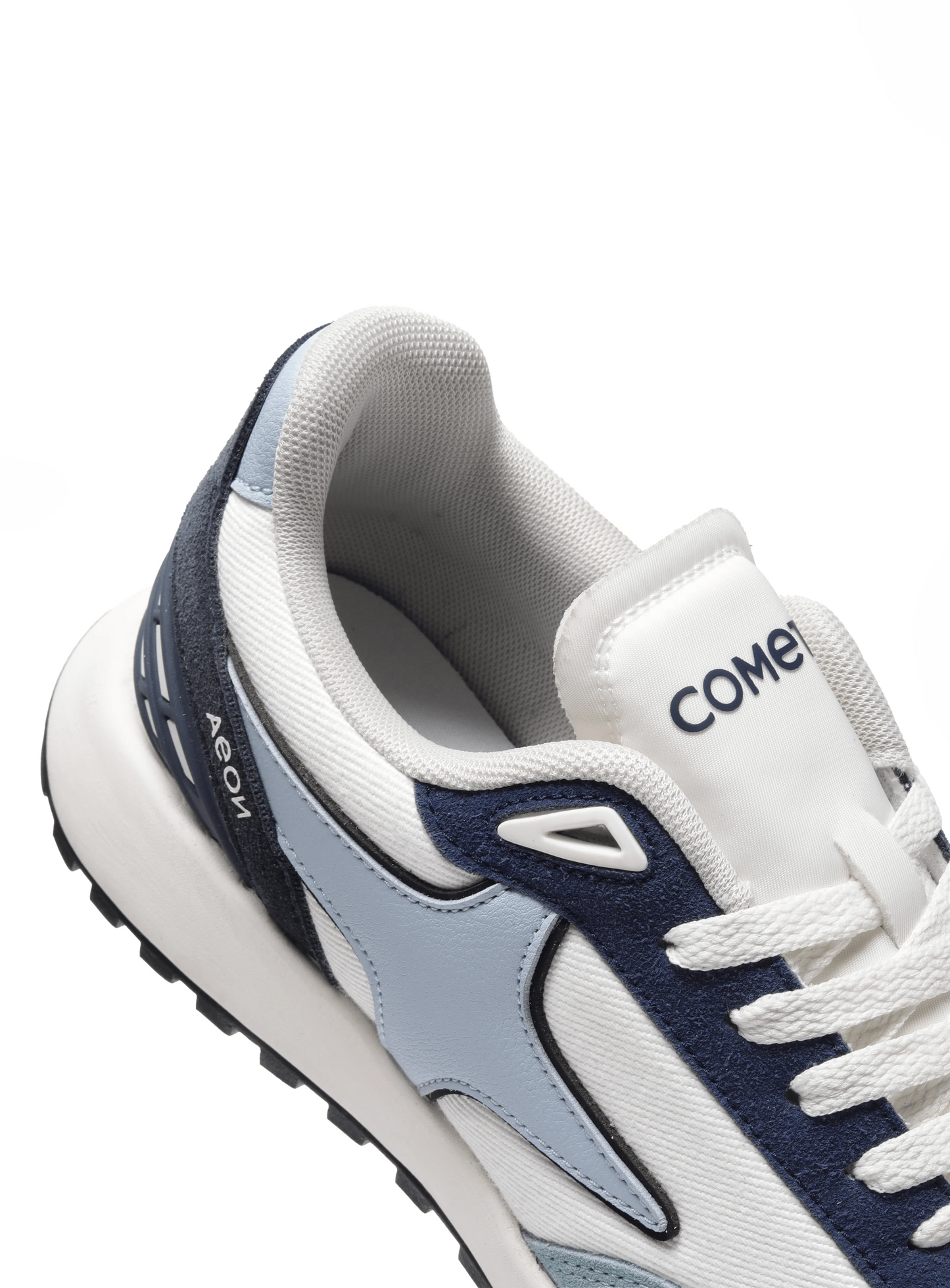 Aeon V2 NIMBUS | COMET at Broadway