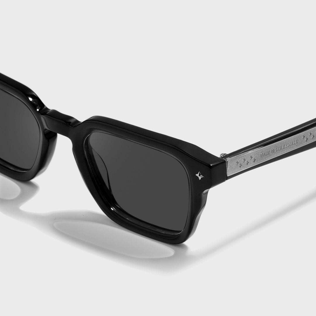 Atria_Black_20360