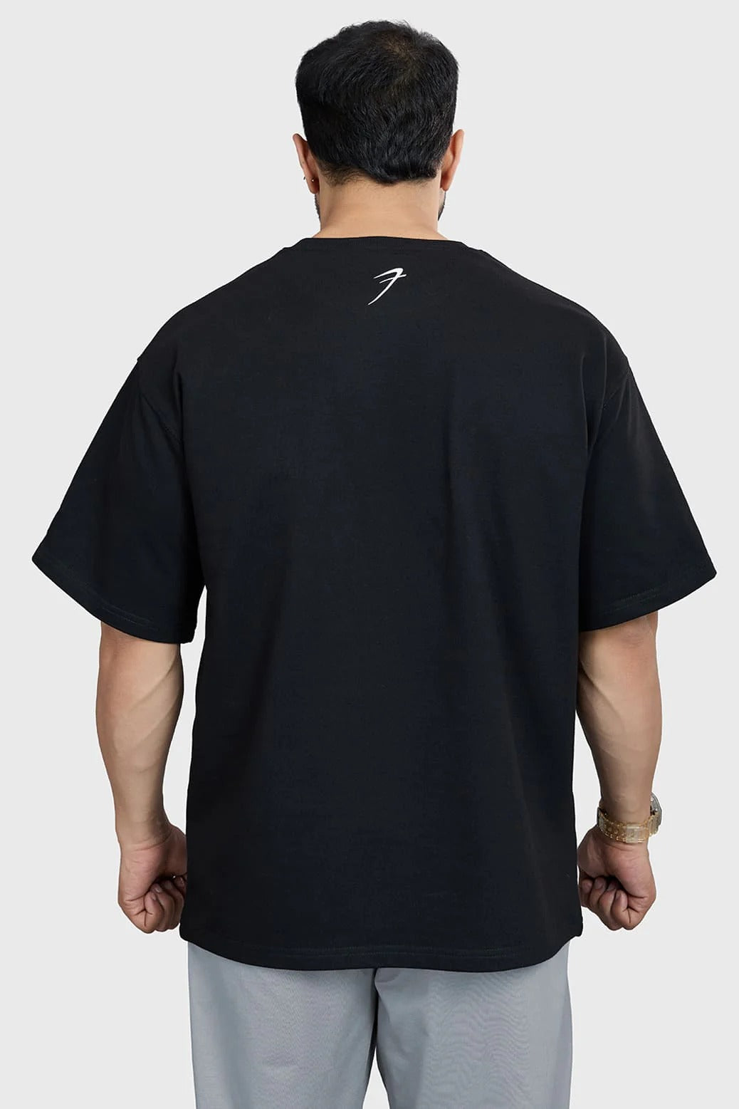 Levitate Oversized T-Shirt Black | Fuaark at Broadway