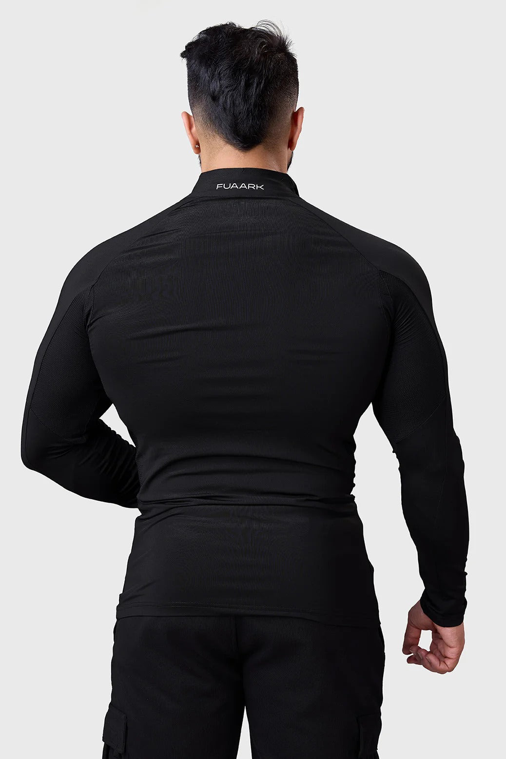 Thrive Pullovers Black | Fuaark at Broadway