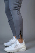 Hybrid Slim Tracks Light Grey | Fuaark at Broadway