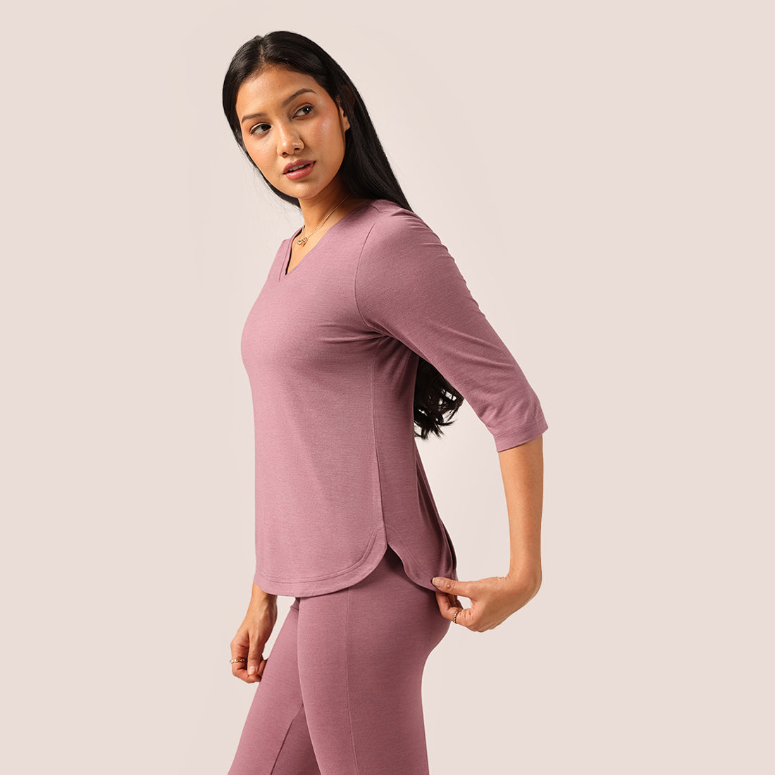 AirMelt ™ Apple Hem Tee | BlissClub at Broadway